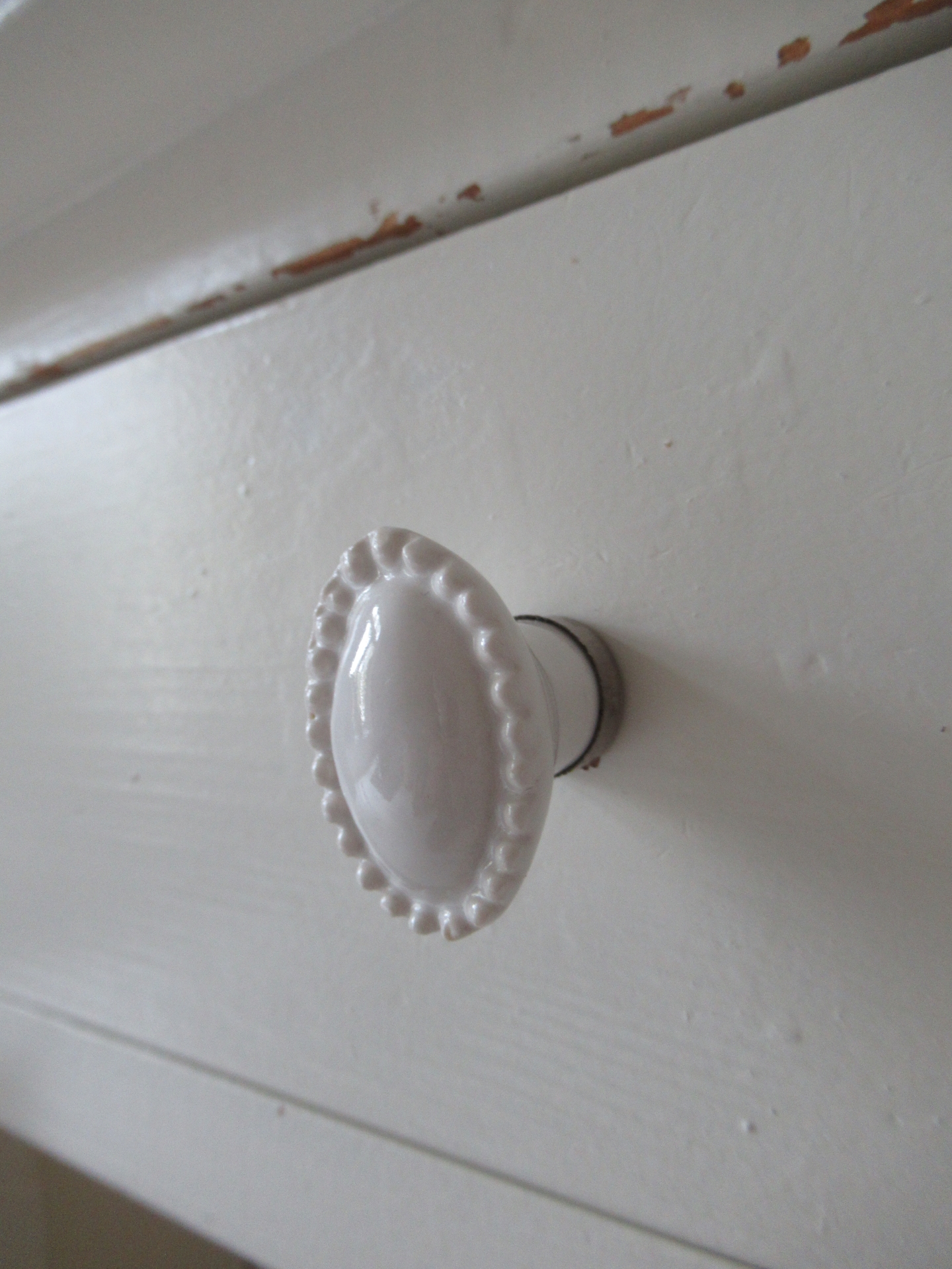 2 oude nachtkastjes - Afbeelding 6