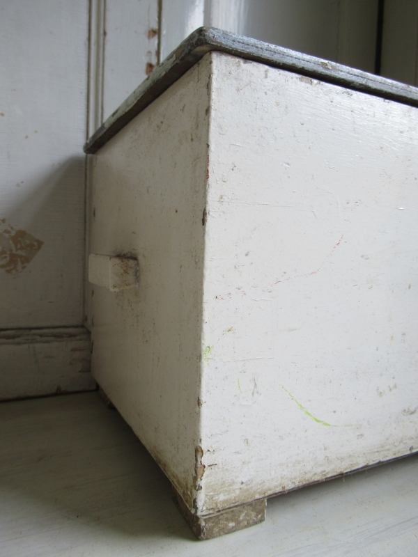 oude houten (brood-) kist - Afbeelding 4
