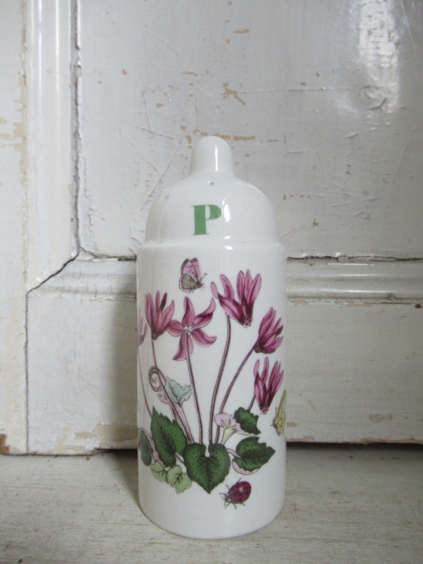 pepervaatje, Wedgwood, Florabunda - Afbeelding 2