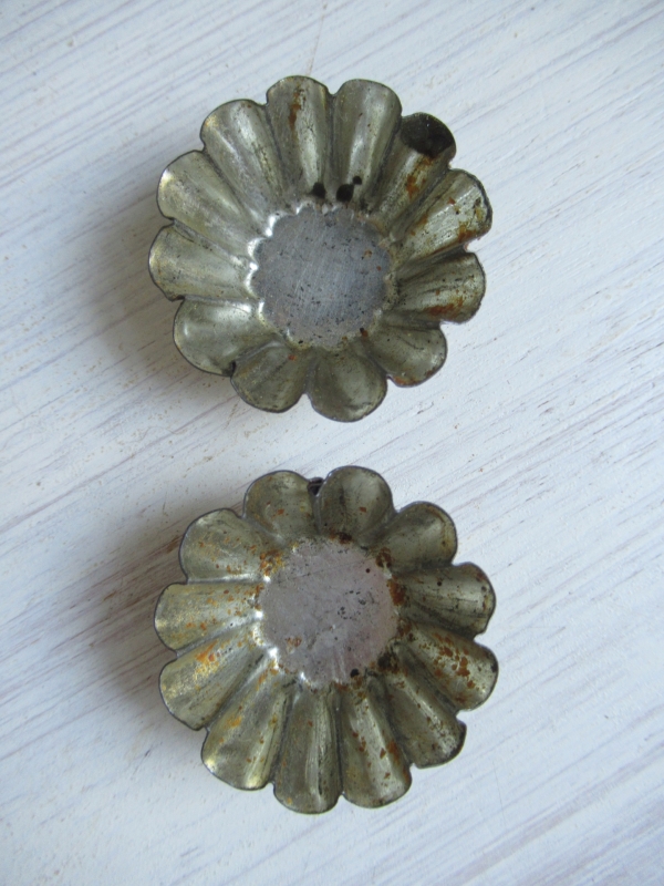 2 oud mini bakvormpjes - Afbeelding 2