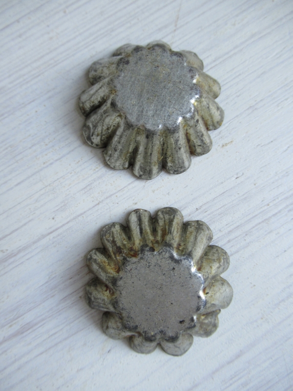 2 oud mini bakvormpjes - Afbeelding 3