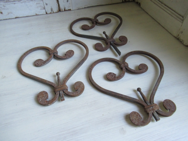 3 oude (perk-) hekjes / ornamenten - Afbeelding 3