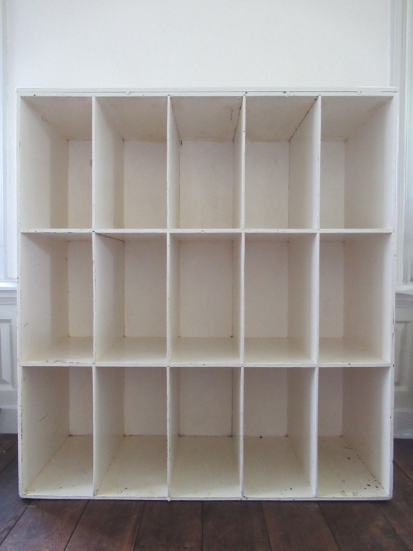 mooie oude vakkenkast - Afbeelding 2