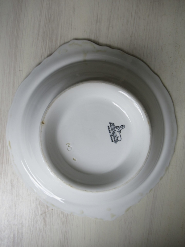 oude schaal, Petrus Regout - Afbeelding 4
