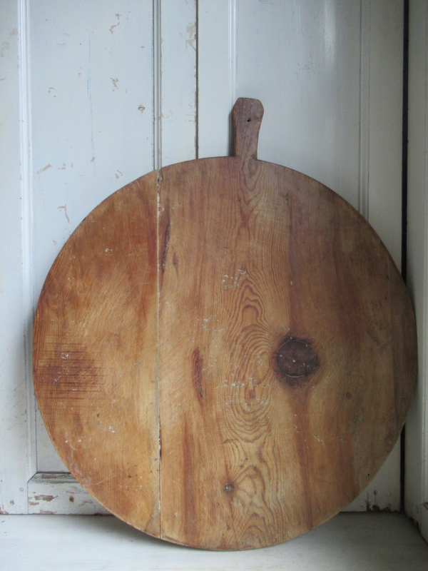 grote oude ronde broodplank - Afbeelding 2