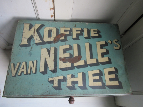 prachtig groot oud blik, van Nelle - Afbeelding 3